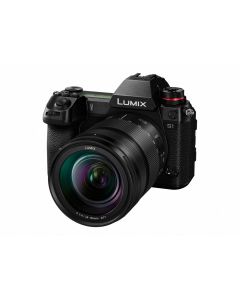 LUMIX Full-Frame Mirrorless Camera - With L-Mount 24-105mm Lens - Black DC-S1ME-K